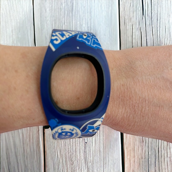 Disney Parks Blue & White Monsters U. Magic Band + Replacement Band - Picture 7 of 11